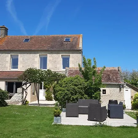 Galets Et Bois Flottes Proche Gold Meuble De Tourisme 4 Etoiles Meuvaines