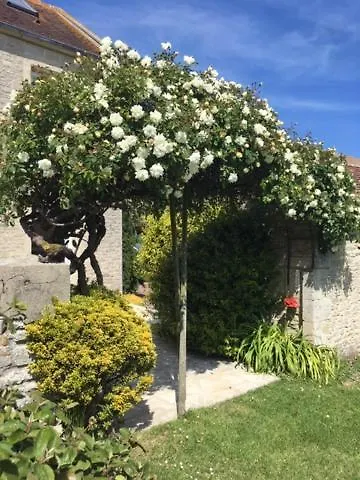 Galets Et Bois Flottes Proche Gold Meuble De Tourisme 4 Etoiles * Meuvaines