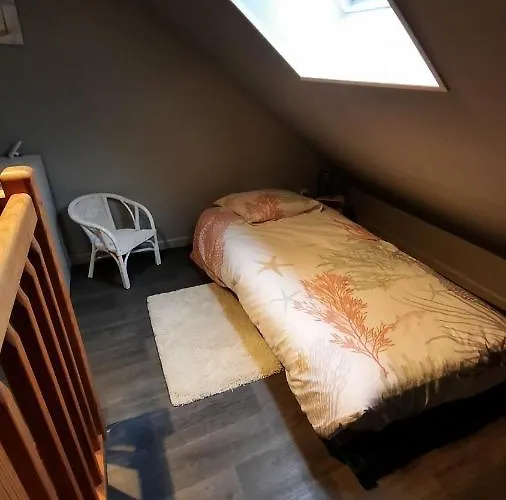 Galets Et Bois Flottes Proche Gold Meuble De Tourisme 4 Etoiles *