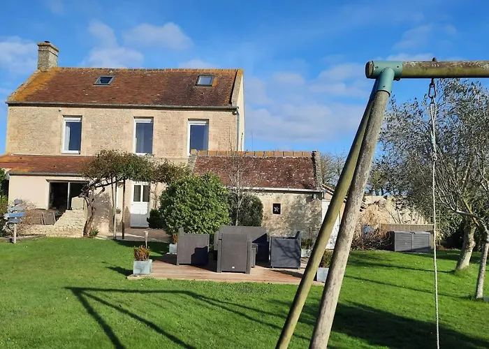 Galets Et Bois Flottes Proche Gold Meuble De Tourisme 4 Etoiles * Meuvaines