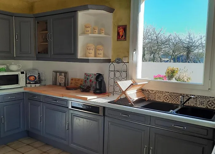 Galets Et Bois Flottes Proche Gold Meuble De Tourisme 4 Etoiles Semesterbostad Meuvaines